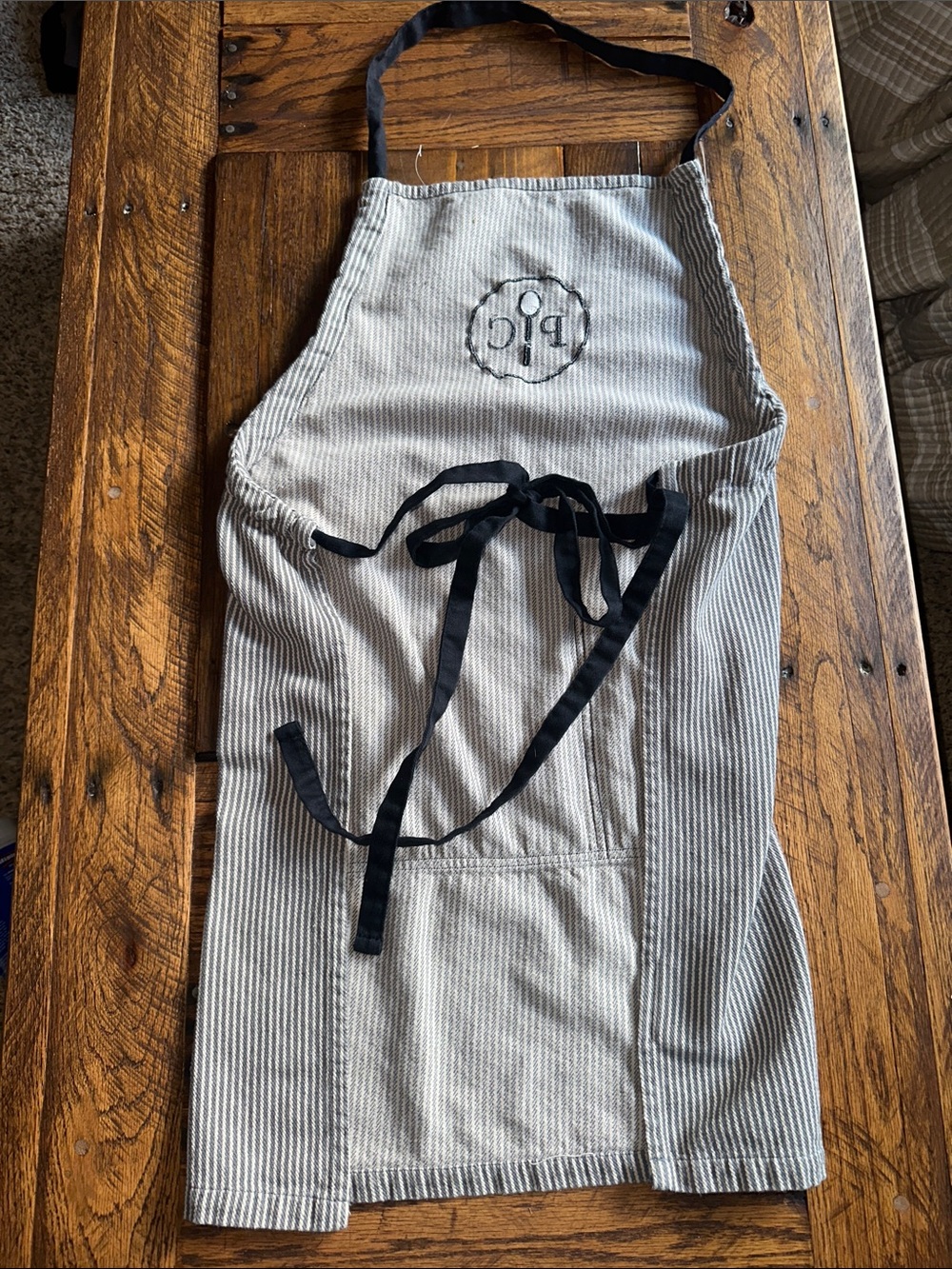 Pampered Chef Apron - Picture 2 of 2